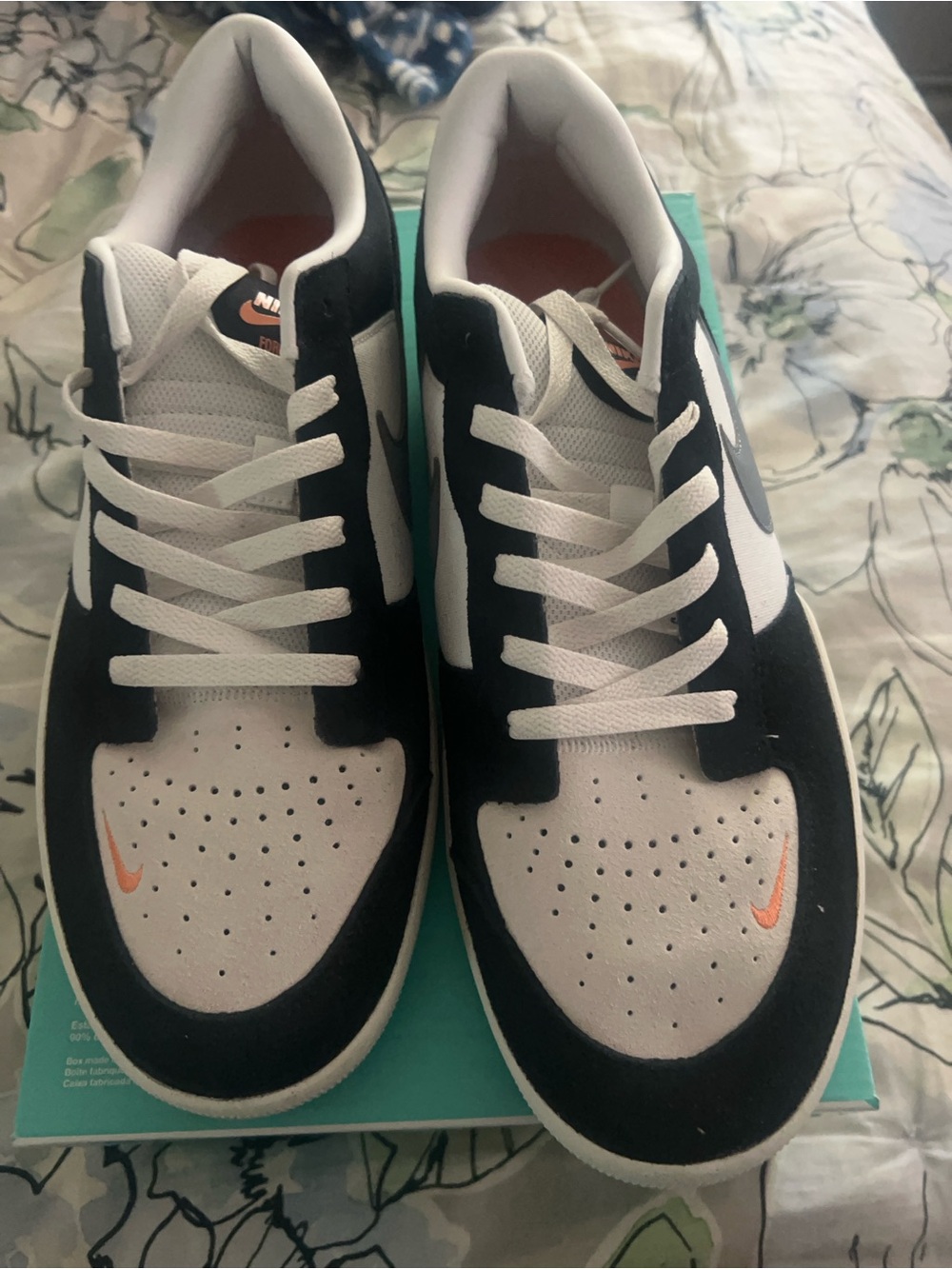 Nike SB force 58 Men’s Black, White and Orange Low-Top Sneakers